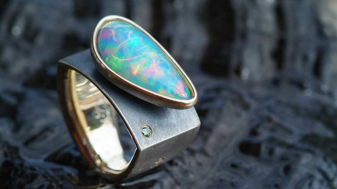 V Collection Opal 4